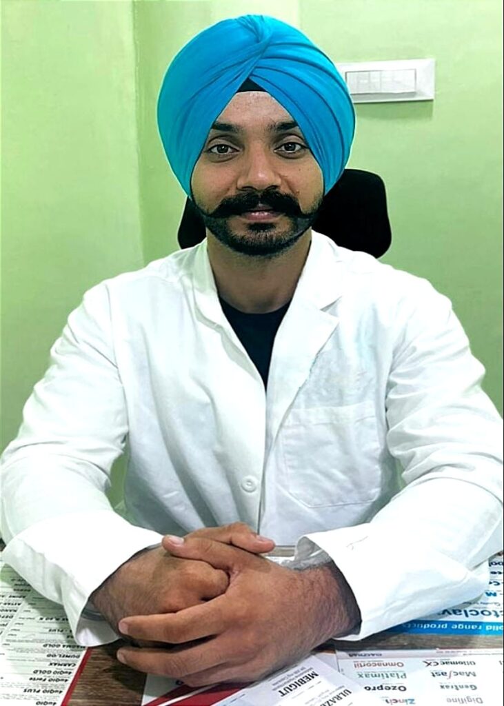 Dr. Karanvir Singh-General and Gastrology specialist